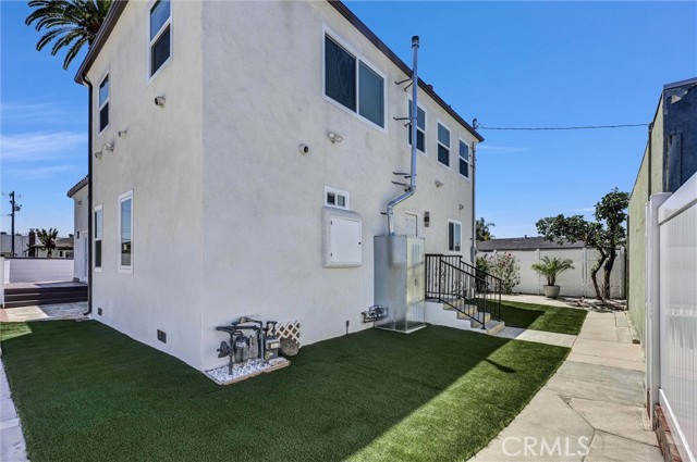 Detail Gallery Image 46 of 54 For 423 S Poinsettia Ave, Compton,  CA 90221 - 4 Beds | 3 Baths