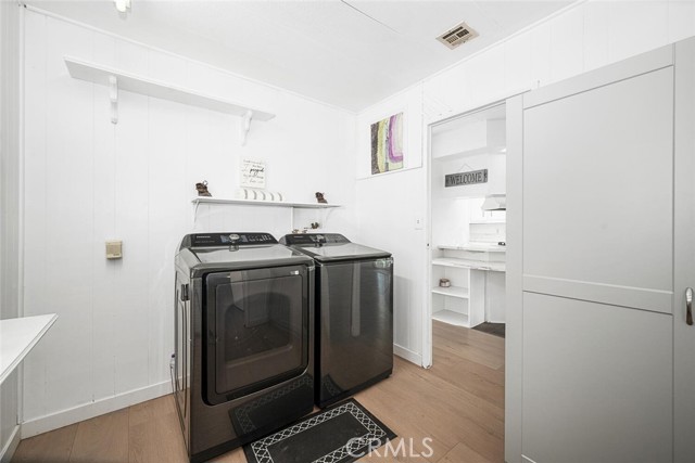 Detail Gallery Image 23 of 41 For 210 Silverlake, Placentia,  CA 92870 - 2 Beds | 2 Baths