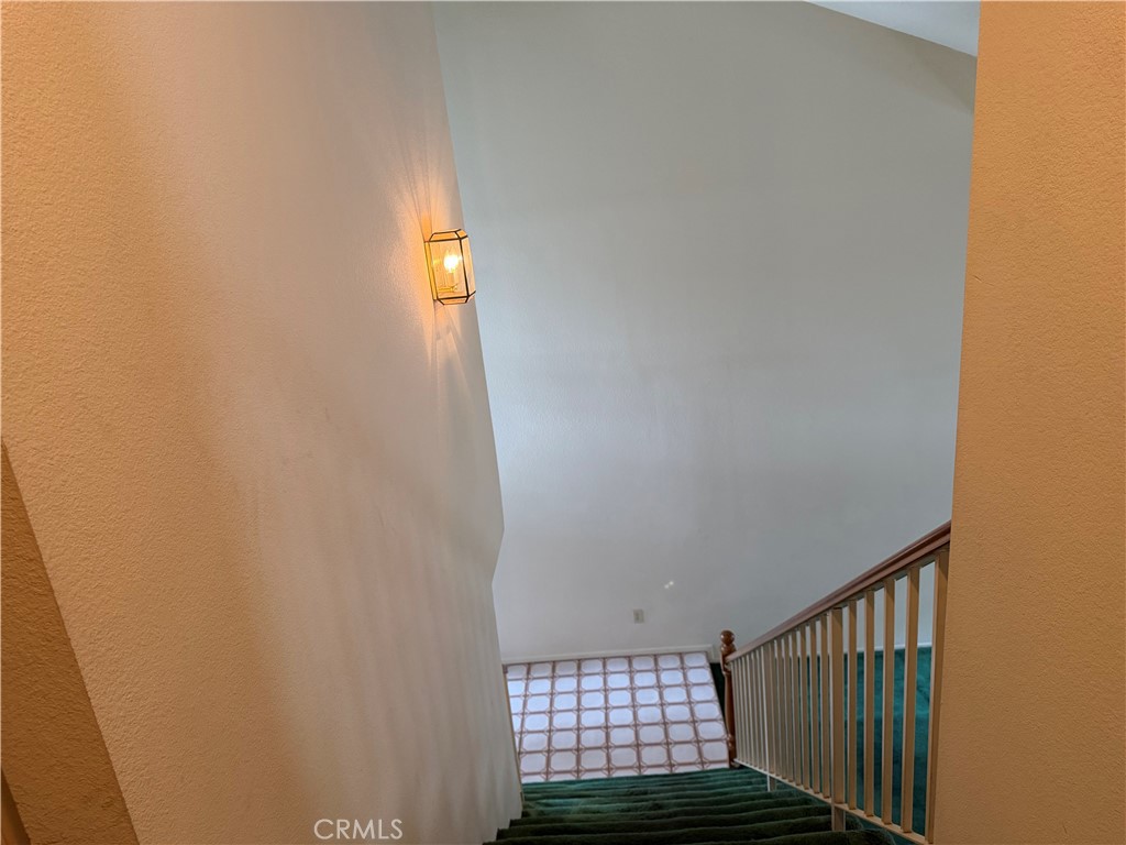 https://media.crmls.org/medias/db9d7520-f842-4150-9343-ba14a993ce40.jpg?preset=X-Large