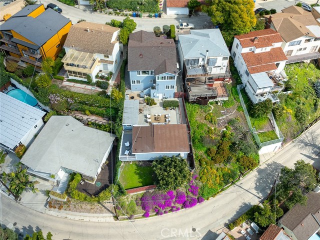 Detail Gallery Image 66 of 72 For 1827 Hollyvista Ave, Los Angeles,  CA 90027 - 3 Beds | 3/1 Baths