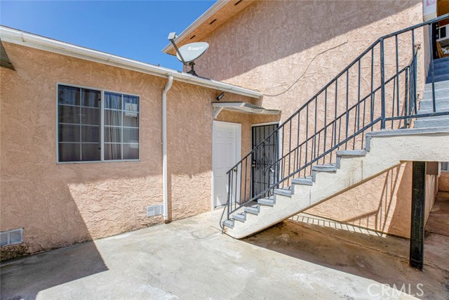 Detail Gallery Image 2 of 14 For 14319 Tiara St #2,  Van Nuys,  CA 91401 - 0 Beds | 1 Baths