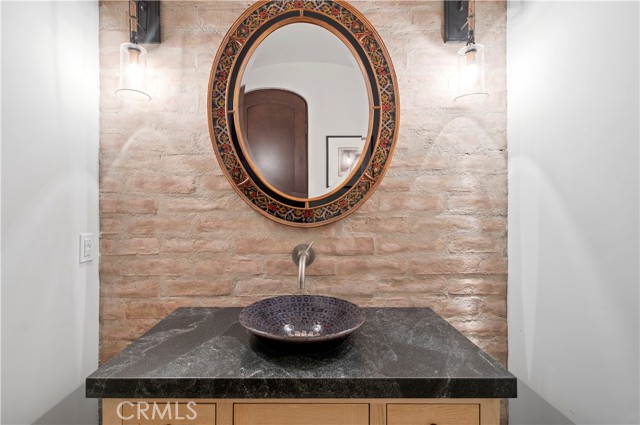 444 De Sola, Corona del Mar CA: https://media.crmls.org/medias/db9e2502-a7cd-49e2-96e7-fe9cb1e334c5.jpg