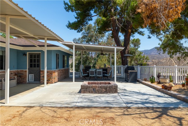 44718 Palm Avenue, Hemet CA: https://media.crmls.org/medias/db9e376f-4473-42d9-9f75-dfb612d5cb70.jpg