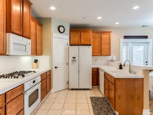 Detail Gallery Image 12 of 57 For 183 S Elm St, Arroyo Grande,  CA 93420 - 3 Beds | 2/1 Baths