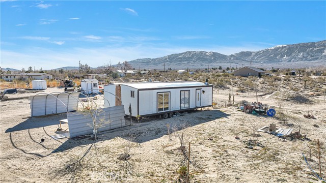 Detail Gallery Image 1 of 1 For 9179 Fairlane Rd, Lucerne Valley,  CA 92356 - 2 Beds | 2 Baths