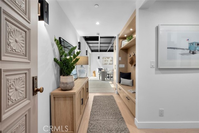 555 Esplanade, Redondo Beach CA: https://media.crmls.org/medias/dba01a26-3dc2-428c-b5b9-72faebacd67f.jpg