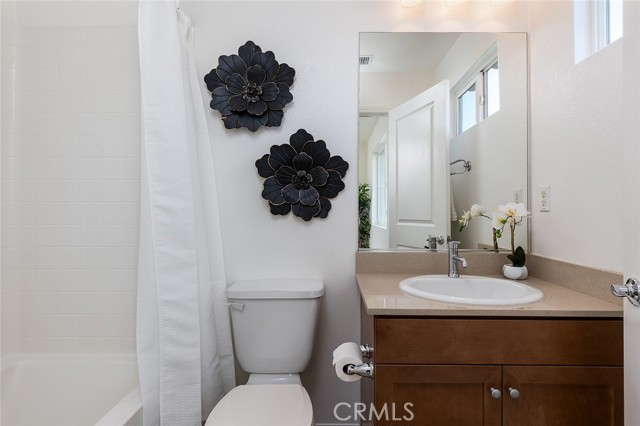 Detail Gallery Image 27 of 31 For 337 N Fenimore, Azusa,  CA 91702 - 4 Beds | 4 Baths