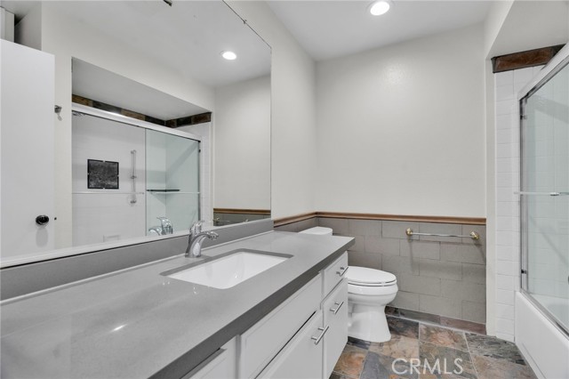 Detail Gallery Image 5 of 29 For 4260 via Arbolada #206,  Los Angeles,  CA 90042 - 1 Beds | 1 Baths