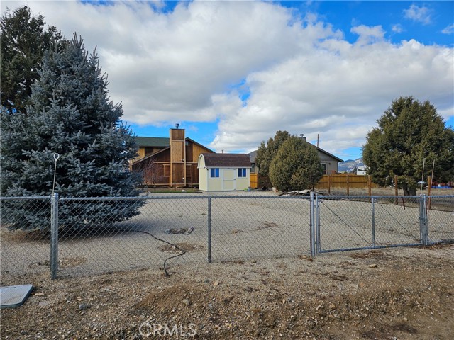 Detail Gallery Image 9 of 20 For 849 Hemlock, Big Bear City,  CA 92314 - – Beds | – Baths