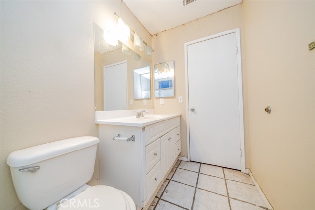 43639 Persimmons Lane, Hemet CA: https://media.crmls.org/medias/dba2cfe4-65bd-4960-b605-e796d2285e9e.jpg