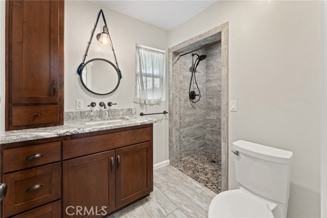 30300 Live Oak Canyon Road, Redlands CA: https://media.crmls.org/medias/dba37b98-618e-4642-920f-dae4c0294444.jpg