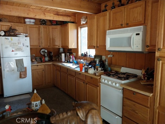 Detail Gallery Image 14 of 23 For 1140 Mitchell Ln, Big Bear City,  CA 92314 - 2 Beds | 2 Baths