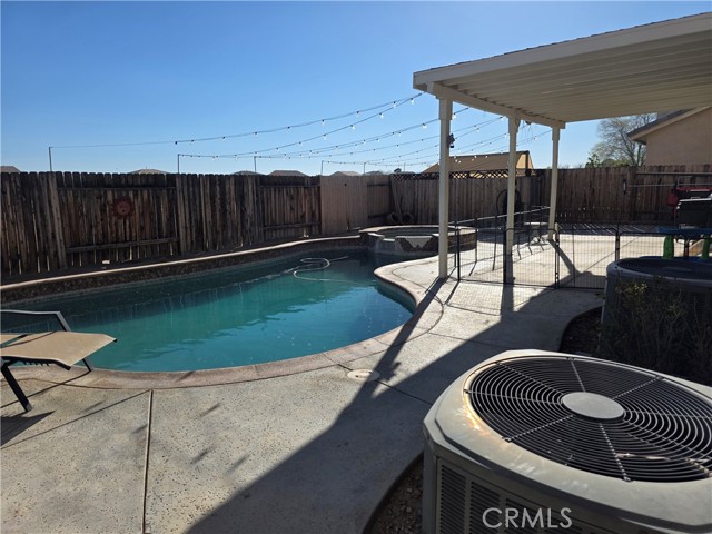 Detail Gallery Image 31 of 33 For 3330 Garnet, Rosamond,  CA 93560 - 5 Beds | 3 Baths