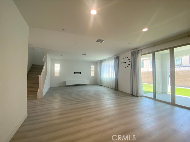 Detail Gallery Image 4 of 31 For 2932 E Silver Sky Dr, Ontario,  CA 91762 - 4 Beds | 3 Baths
