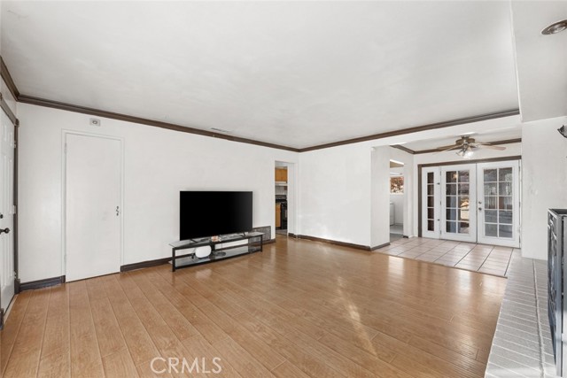 Detail Gallery Image 6 of 68 For 44221 4th St, Lancaster,  CA 93535 - 3 Beds | 2 Baths