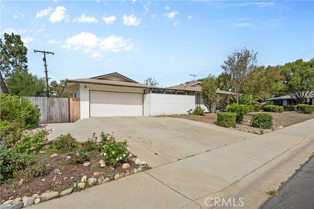 702 Scripps Drive, Claremont CA: https://media.crmls.org/medias/dba5f0f7-7600-4e3b-b4fa-981270dc9a6a.jpg