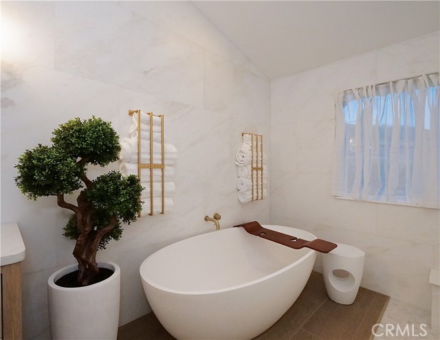 Detail Gallery Image 37 of 54 For 32551 Seacliff Dr, Rancho Palos Verdes,  CA 90275 - 4 Beds | 3/1 Baths