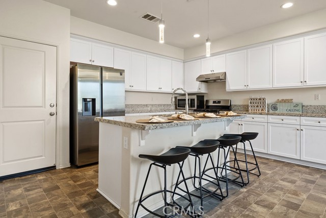 Detail Gallery Image 8 of 34 For 1018 Shiba Ct, Upland,  CA 91786 - 3 Beds | 2/1 Baths