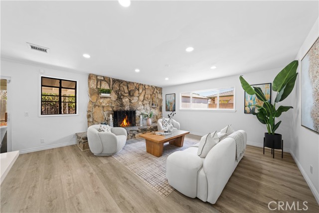 18455 La Cortita Street, Rowland Heights CA: https://media.crmls.org/medias/dba6c314-e1fb-493f-81cc-3c72aff93e9b.jpg