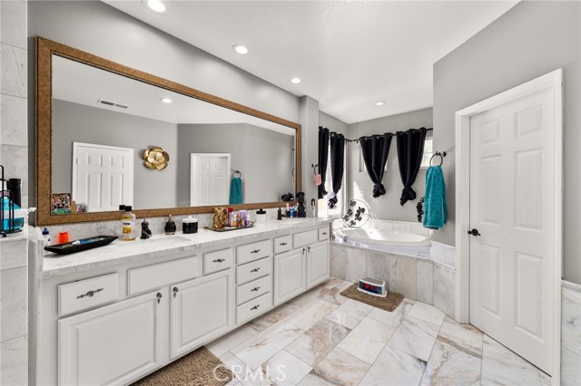 Detail Gallery Image 27 of 71 For 18936 Summerleaf Ln, Riverside,  CA 92504 - 4 Beds | 3/1 Baths