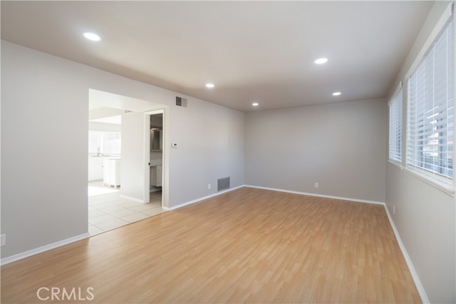 Detail Gallery Image 6 of 49 For 4192 Larwin, Cypress,  CA 90630 - 3 Beds | 1/1 Baths