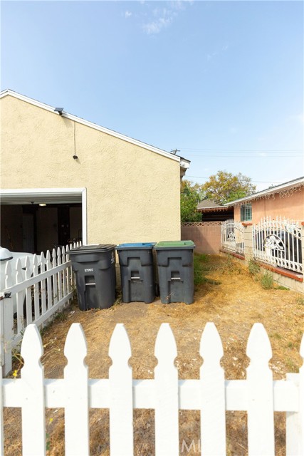 715 E McFadden, Santa Ana CA: https://media.crmls.org/medias/dba7b058-d775-4387-9e87-73df2207aee3.jpg