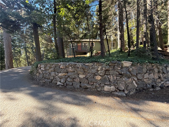 Detail Gallery Image 8 of 19 For 28487 Altamont Ct, Lake Arrowhead,  CA 92352 - 2 Beds | 2 Baths