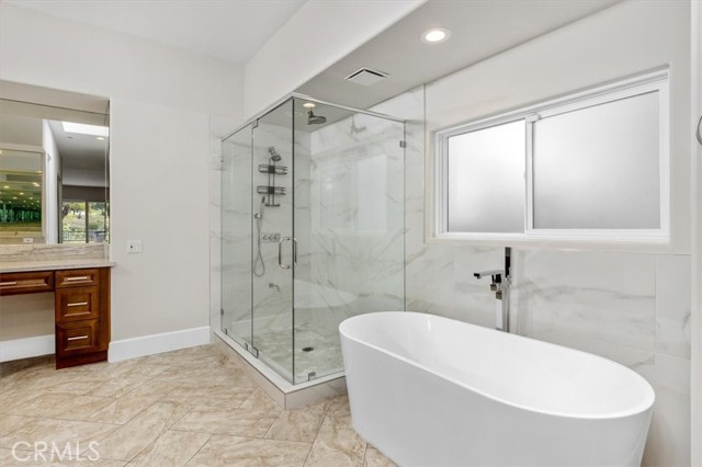 Detail Gallery Image 29 of 46 For 12325 Fairway Pointe, San Diego,  CA 92128 - 4 Beds | 3/1 Baths