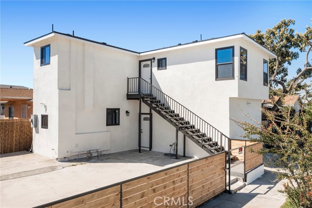 Detail Gallery Image 3 of 36 For 9409 Baring Cross St, Los Angeles,  CA 90044 - – Beds | – Baths