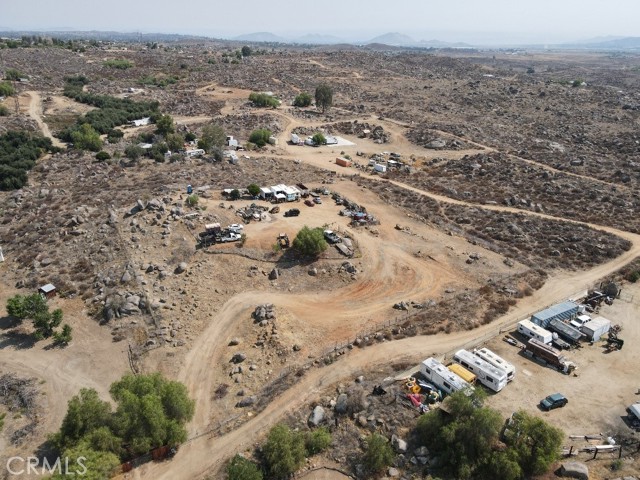22100 John Street, Perris CA: https://media.crmls.org/medias/dba96bb3-9d6b-48fd-b405-63c6771dfa93.jpg