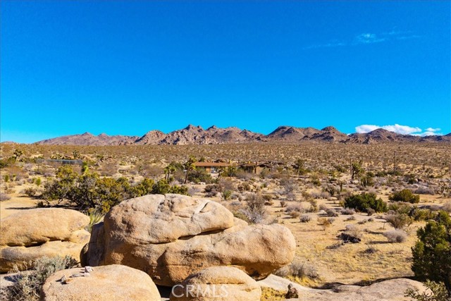 8427 Rock Haven Road, Joshua Tree CA: https://media.crmls.org/medias/dba97556-00b7-469a-bd85-6abc05f43ae6.jpg