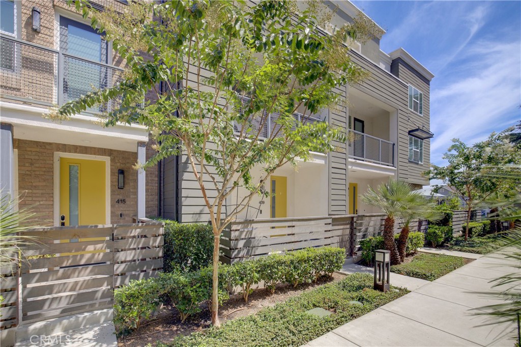409 Falcon Place