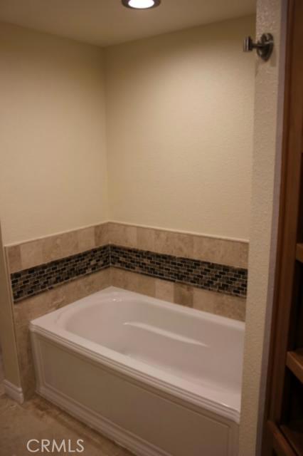 140 The Village, Redondo Beach, California 90277, 1 Bedroom Bedrooms, ,1 BathroomBathrooms,Residential,Sold,The Village,SB14184276