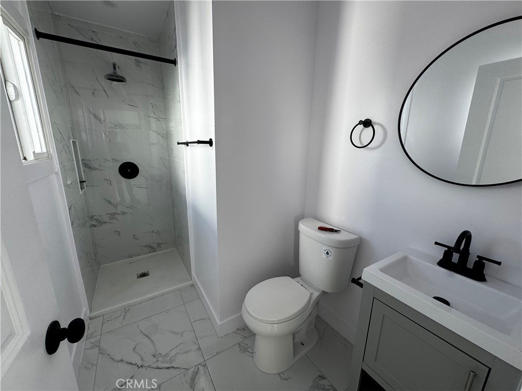 https://media.crmls.org/medias/dbac1afa-1f26-4115-bc2a-2a871ae08d5d.jpg?preset=X-Large