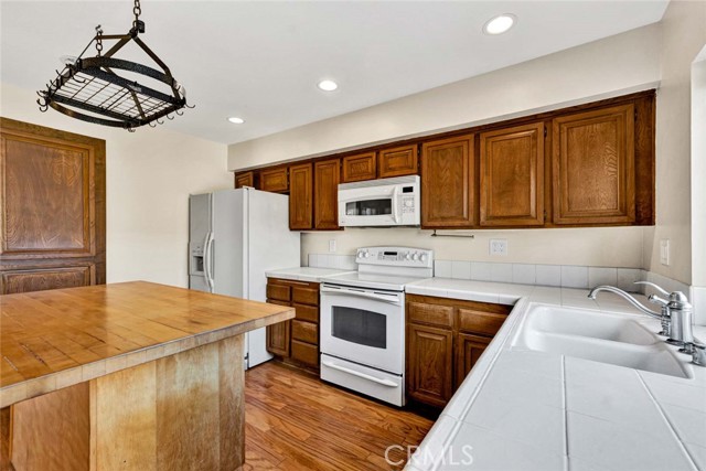 Detail Gallery Image 25 of 65 For 18265 Big Ben Ct, Fountain Valley,  CA 92708 - 4 Beds | 2/1 Baths