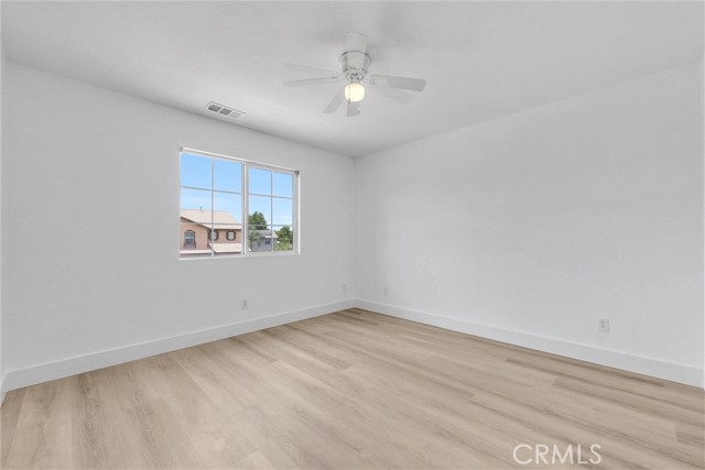 6556 Wells Springs Street, Eastvale CA: https://media.crmls.org/medias/dbad59da-a2c1-41e6-9900-544a6e833b93.jpg