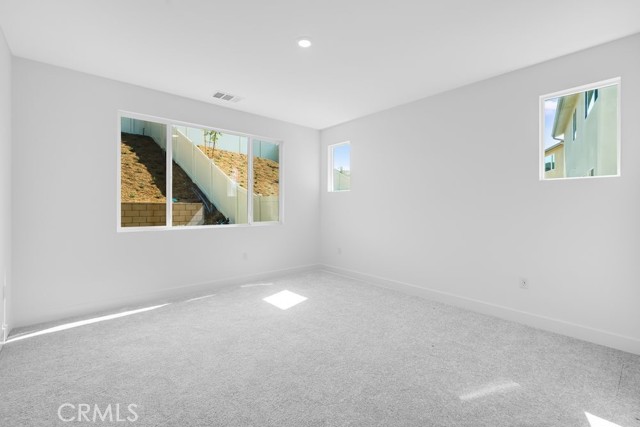 Detail Gallery Image 8 of 19 For 33254 Celadon Ave, French Valley,  CA 92695 - 3 Beds | 2/1 Baths