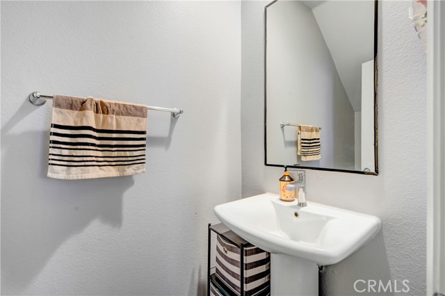 Detail Gallery Image 15 of 16 For 136 Camden Ct, Perris,  CA 92571 - 3 Beds | 2/1 Baths