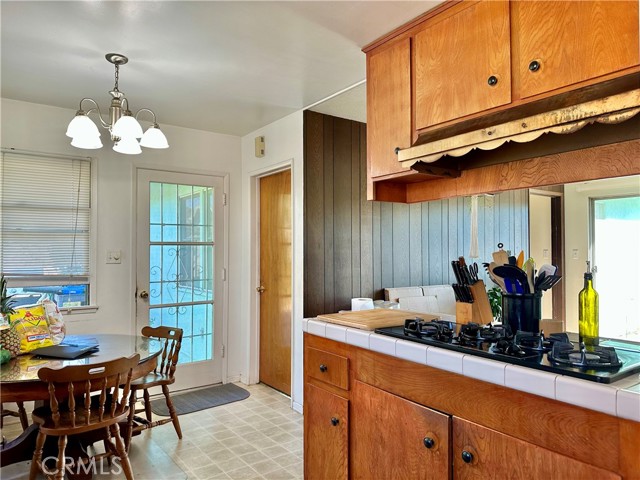 22918 Date Avenue, Torrance CA: https://media.crmls.org/medias/dbaef882-e447-4428-9e18-120188619815.jpg
