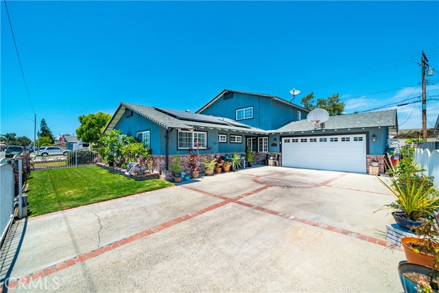 1118 Charleston St, Costa Mesa, CA 92626