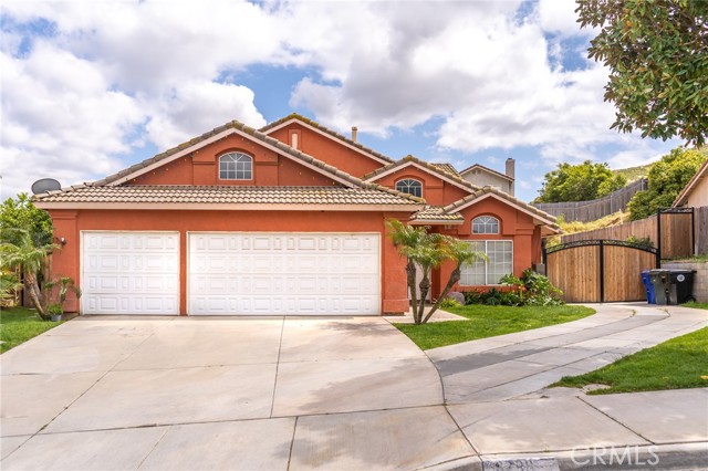 Detail Gallery Image 1 of 46 For 6798 Woodmere Dr, Riverside,  CA 92509 - 4 Beds | 3 Baths