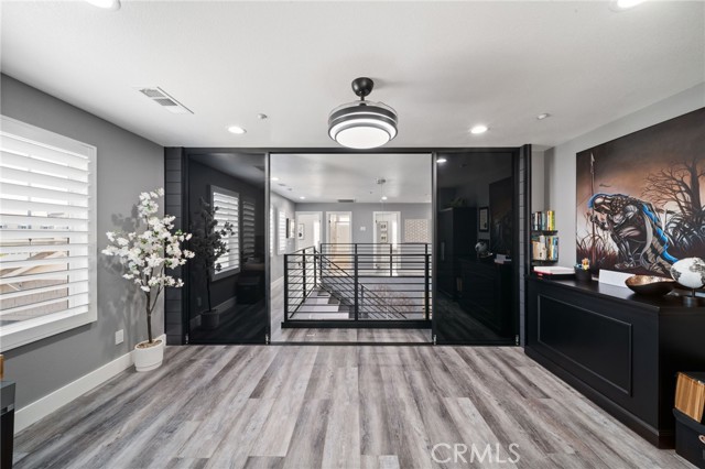 15583 N Peak Lane, Fontana CA: https://media.crmls.org/medias/dbafef24-2fc8-485a-892c-0693f3deb82d.jpg