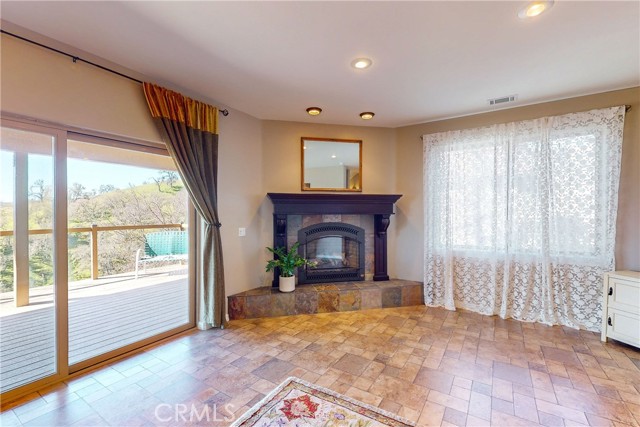 Detail Gallery Image 16 of 33 For 2501 Captains Walk, Bradley,  CA 93426 - 5 Beds | 4/2 Baths