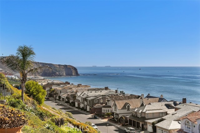 33771 Cabrillo, Dana Point CA: https://media.crmls.org/medias/dbb062fc-f0d8-44d1-b308-a43ed9b79633.jpg
