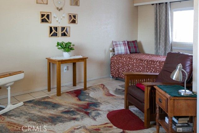 Detail Gallery Image 8 of 41 For 1420 Pleasant View Ave, Corona,  CA 92882 - 2 Beds | 2 Baths