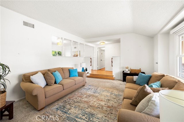 Detail Gallery Image 8 of 56 For 5427 Edgemere Dr, Torrance,  CA 90503 - 4 Beds | 3 Baths