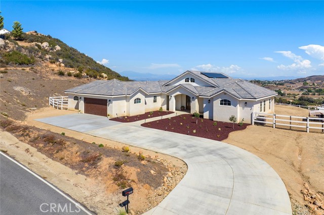 38566 Vista Del Bosque, Murrieta CA: https://media.crmls.org/medias/dbb1e73e-7201-4edd-b85a-168f08d667d8.jpg