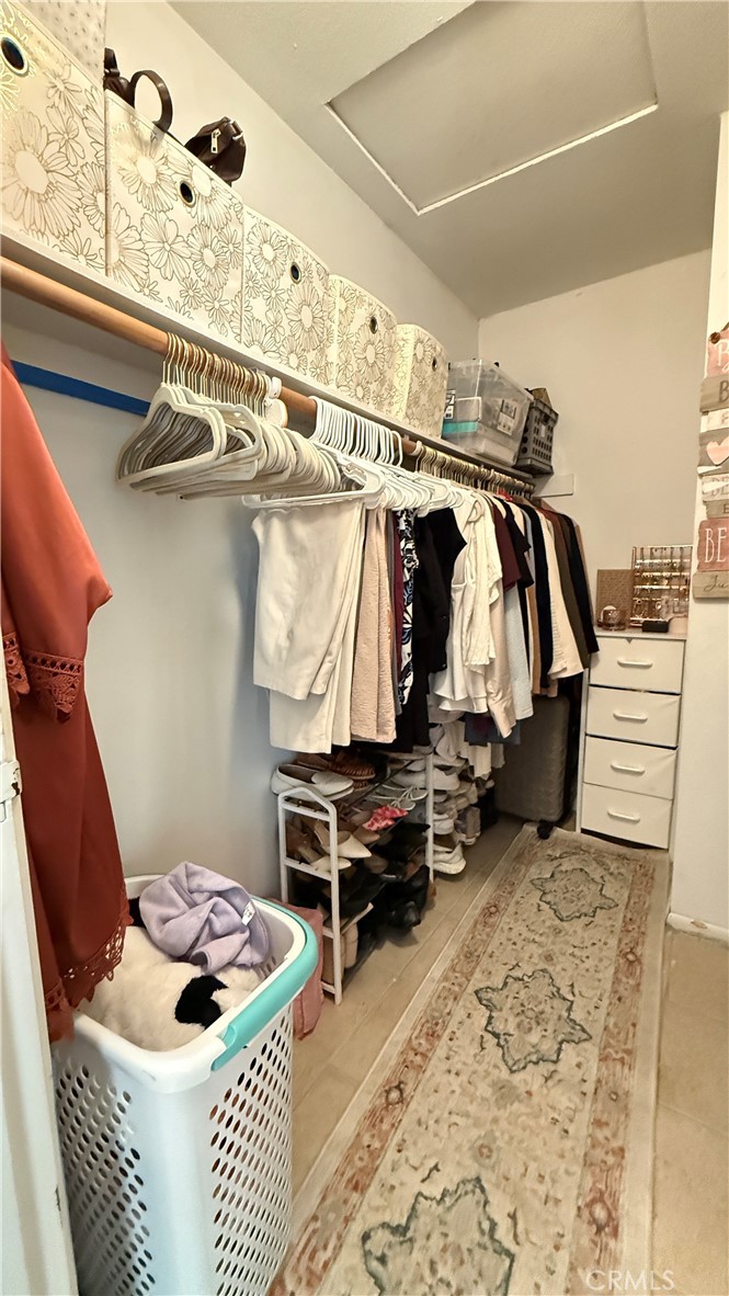 https://media.crmls.org/medias/dbb31b22-ac65-4855-83f6-6ff656df09e1.jpg?preset=X-Large