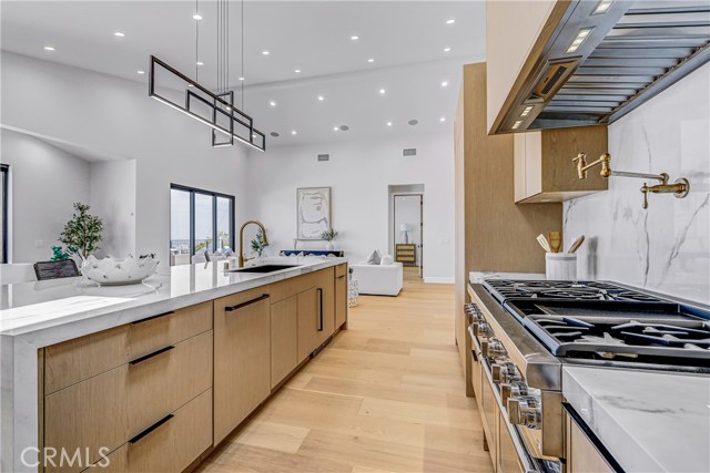 4609 Paseo De Las Tortugas, Torrance CA: https://media.crmls.org/medias/dbb3401f-ccb7-4c8f-9b2e-fd0080ab1420.jpg