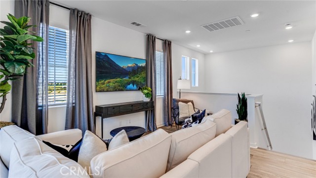 Detail Gallery Image 7 of 21 For 4253 S Montoya Paseo, Ontario,  CA 91762 - 1 Beds | 1/1 Baths